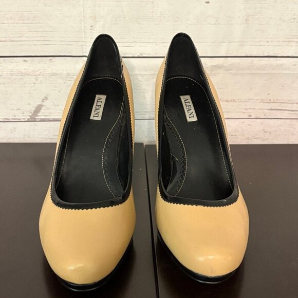 NWOB Alfani Cream Black Almond Toe 4" Heel Size 10 - Picture 3 of 6